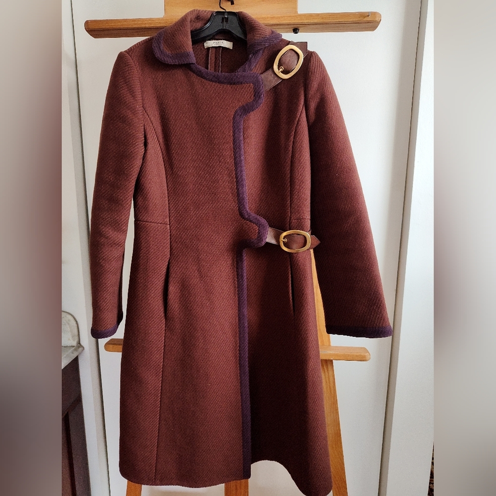 Prada Wool Coat. Size 44. Brown
